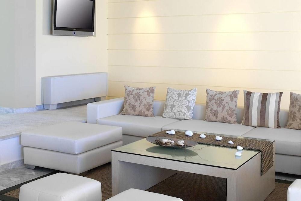 Nissaki Beach Hotel Naxos City Room photo